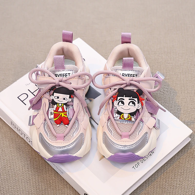 2025爆款女童哪吒运动鞋春秋女孩透气时尚老爹鞋中大童网面休闲鞋