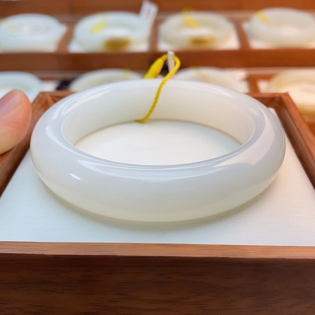 和田玉（白玉）未镶嵌手链