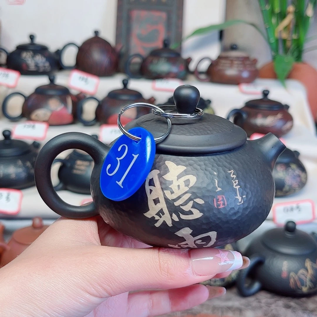 190毫升微微瑕纯手工锤纹刻填潘壶