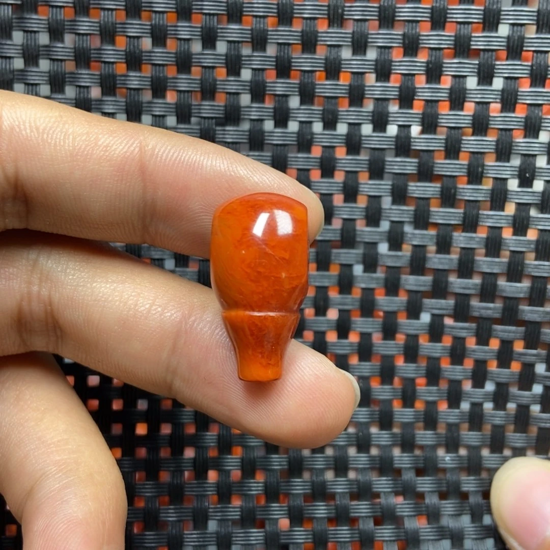 南红玛瑙配饰未镶嵌车*哥