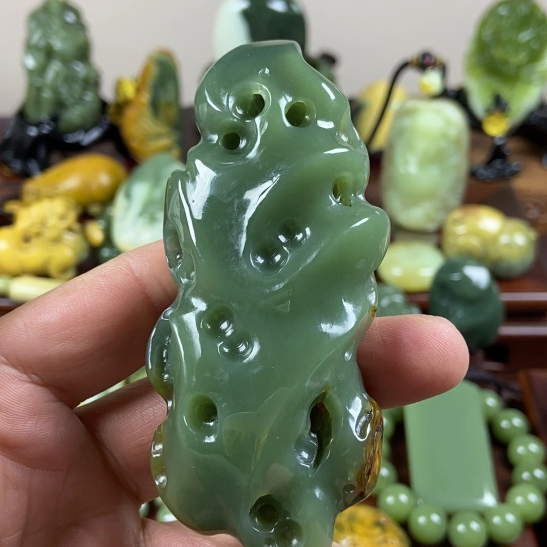岫岩河磨玉（透闪石质玉）未镶嵌珠宝奇石