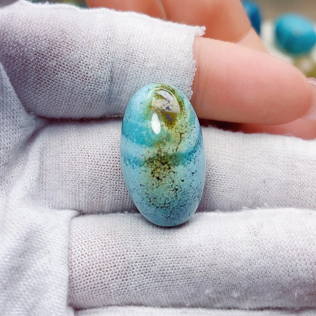 绿松石未镶嵌饰品