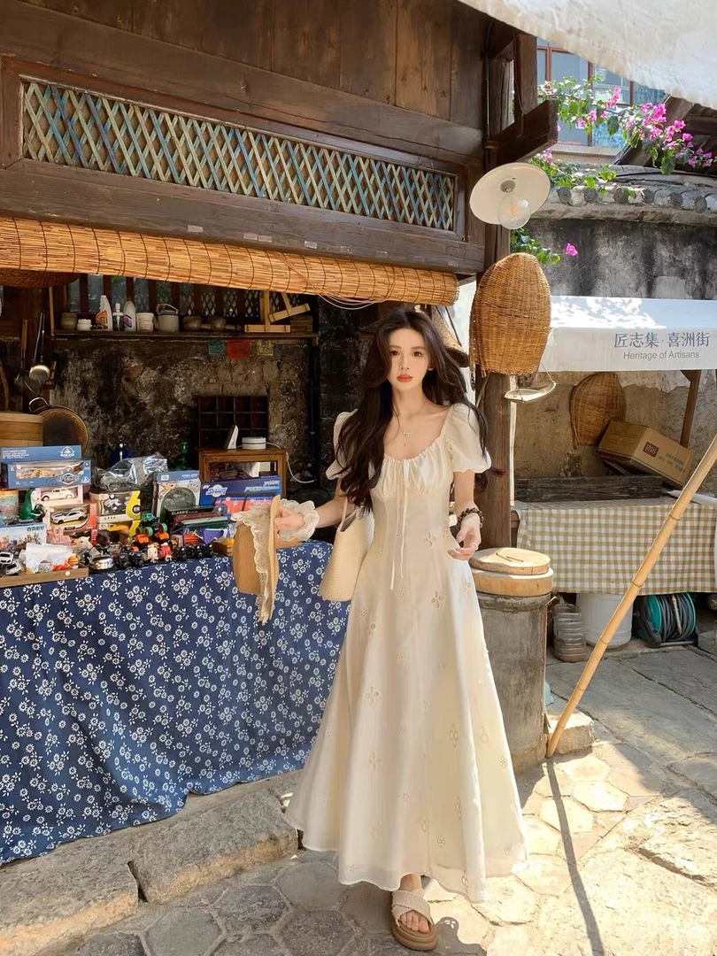 （运补6-8）《在逃公主裙》夏季短袖连衣裙女度假风显瘦连身裙