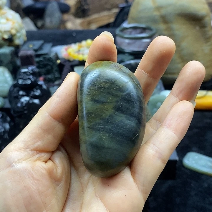 视***界未镶嵌和田玉（糖玉）挂件