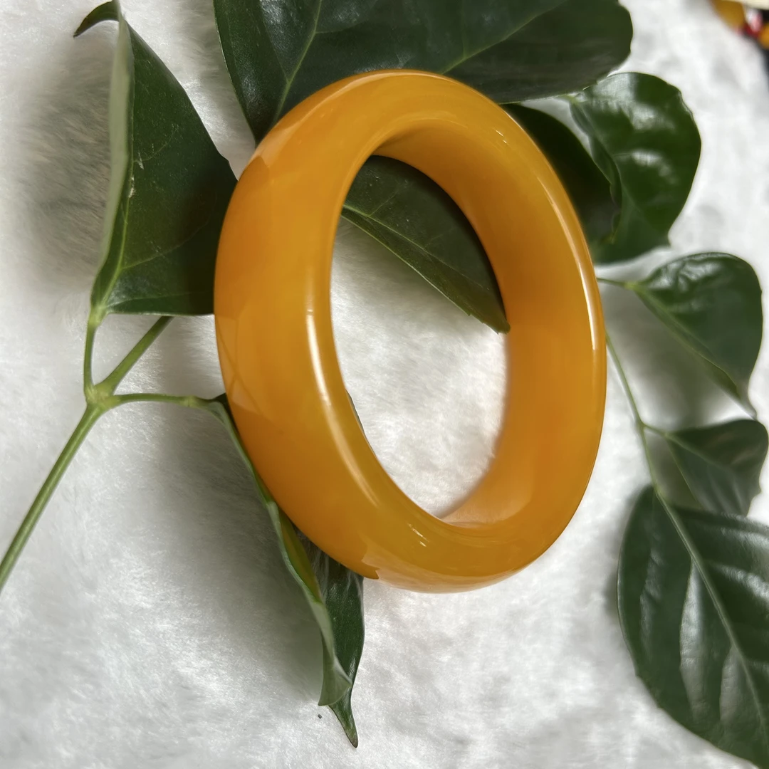 w096藏族精工精美手镯