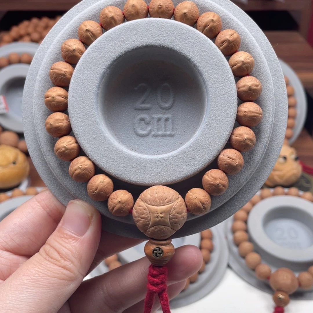 凤眼菩提吊坠尼泊尔凤眼菩提老树王实心手串