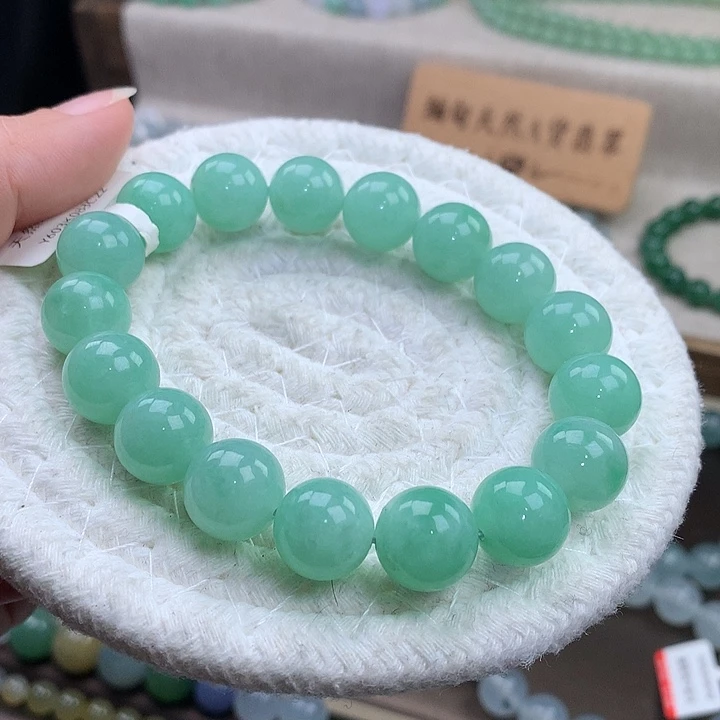 翡翠未镶嵌手链果绿干净色均匀，精品，活动大漏