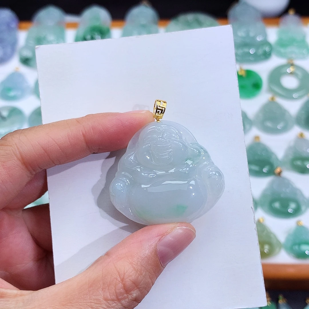 翡翠18K金镶嵌颈饰翡翠吊坠