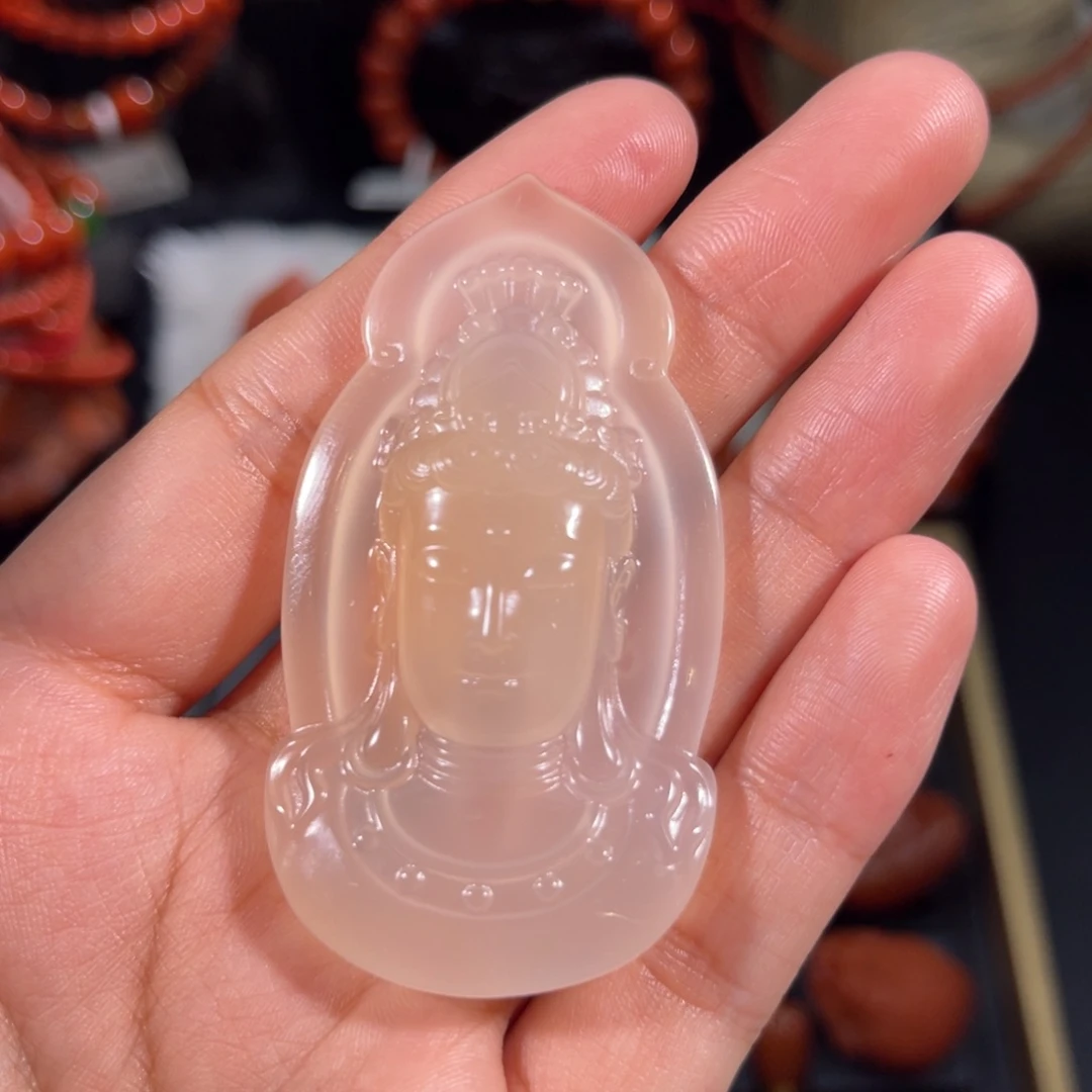 玛瑙/玉髓未镶嵌正庄观音60.1*32.6