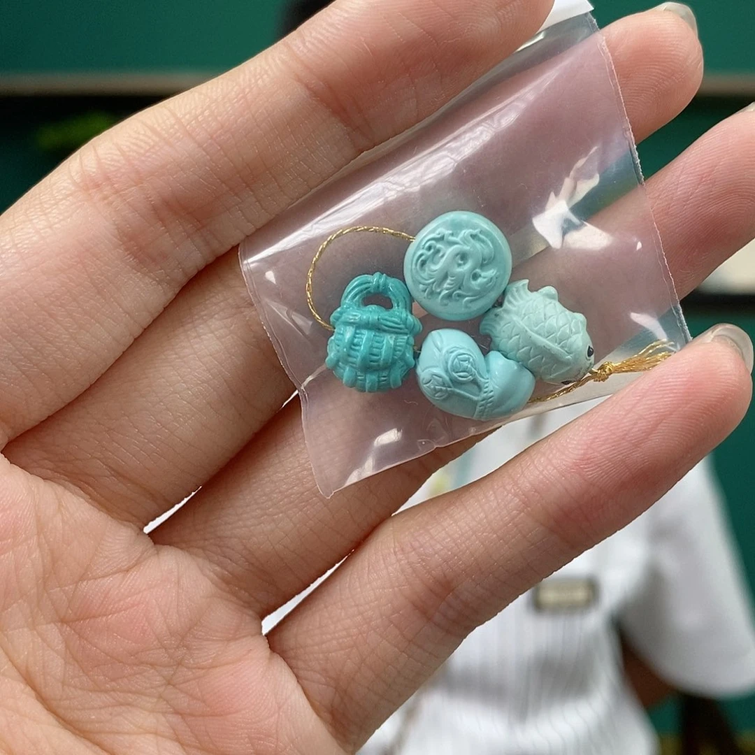 未镶嵌绿松石珠宝奇石