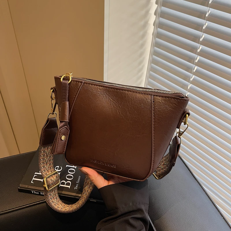 流行女士包小众高级感洋气质感2025新款时尚墩墩包包肩斜挎包6239