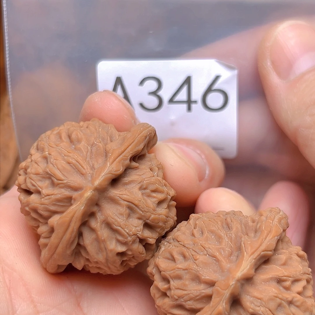 文玩核桃吊坠42宫灯