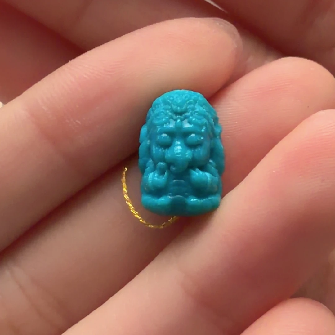 绿松石未镶嵌颈饰