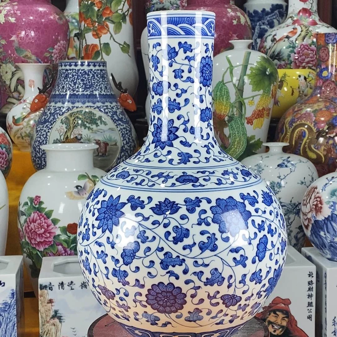 耕***梦摆件陶景德镇陶瓷青花天球瓶