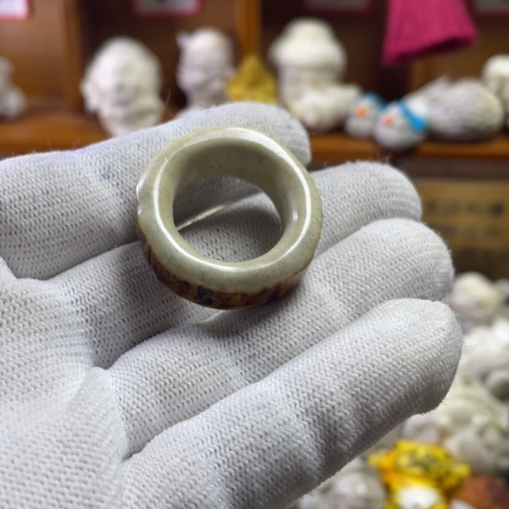 神***宝皮质非金属配饰鹿角雕刻跑环