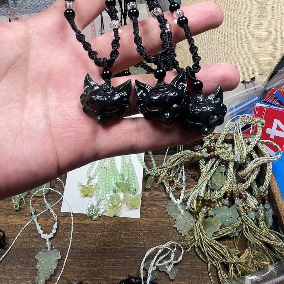 蛇纹石玉合金颈饰