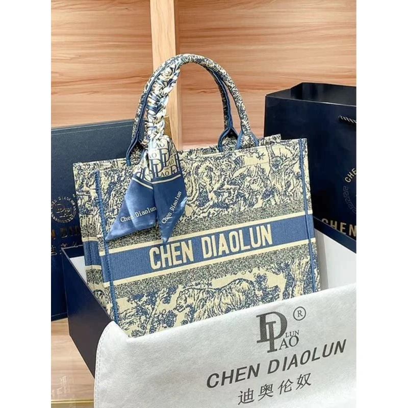 法国品牌2025新款爆款便携休闲法国大容量刺绣女士款单肩斜挎包包