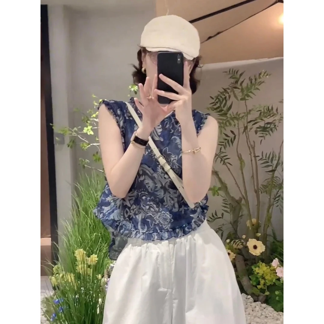 韩版气质木耳边蓝色碎花无袖上衣女装2025夏季新款超好看背心衬衫