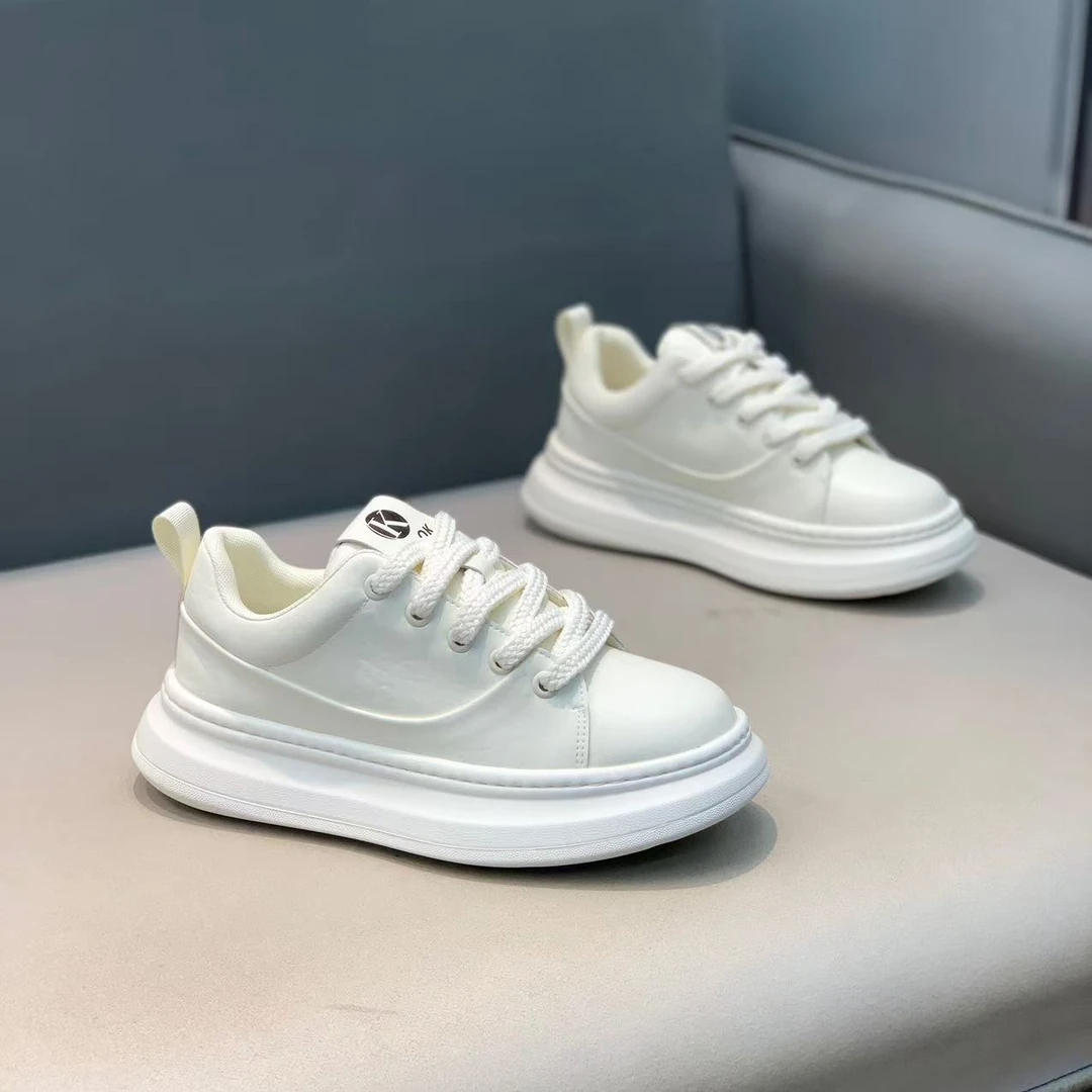 1015【皮鞋码】新款个性百搭秋季皮面休闲洋气软底男款潮鞋