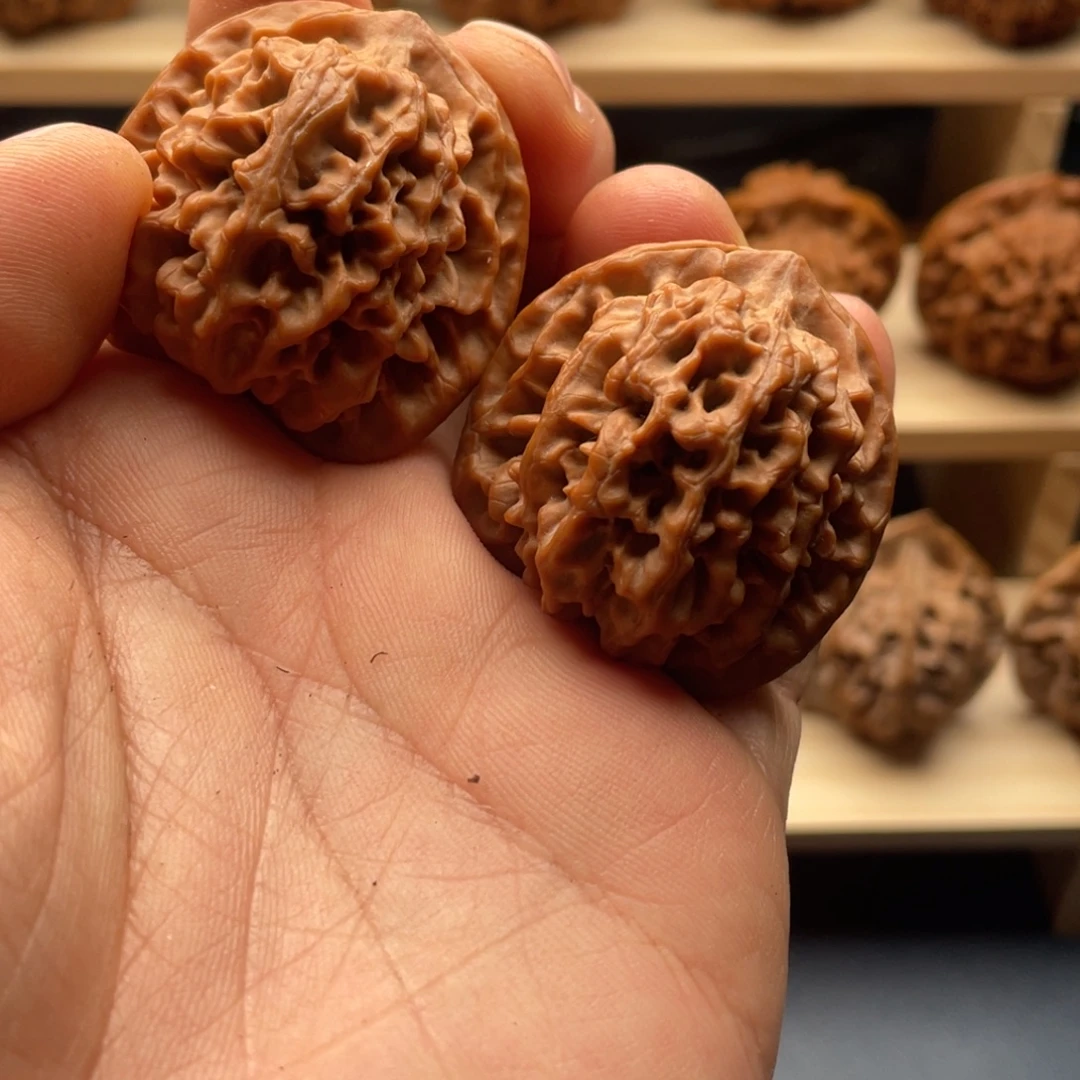 粟***叔吊坠文玩核桃秦岭核桃