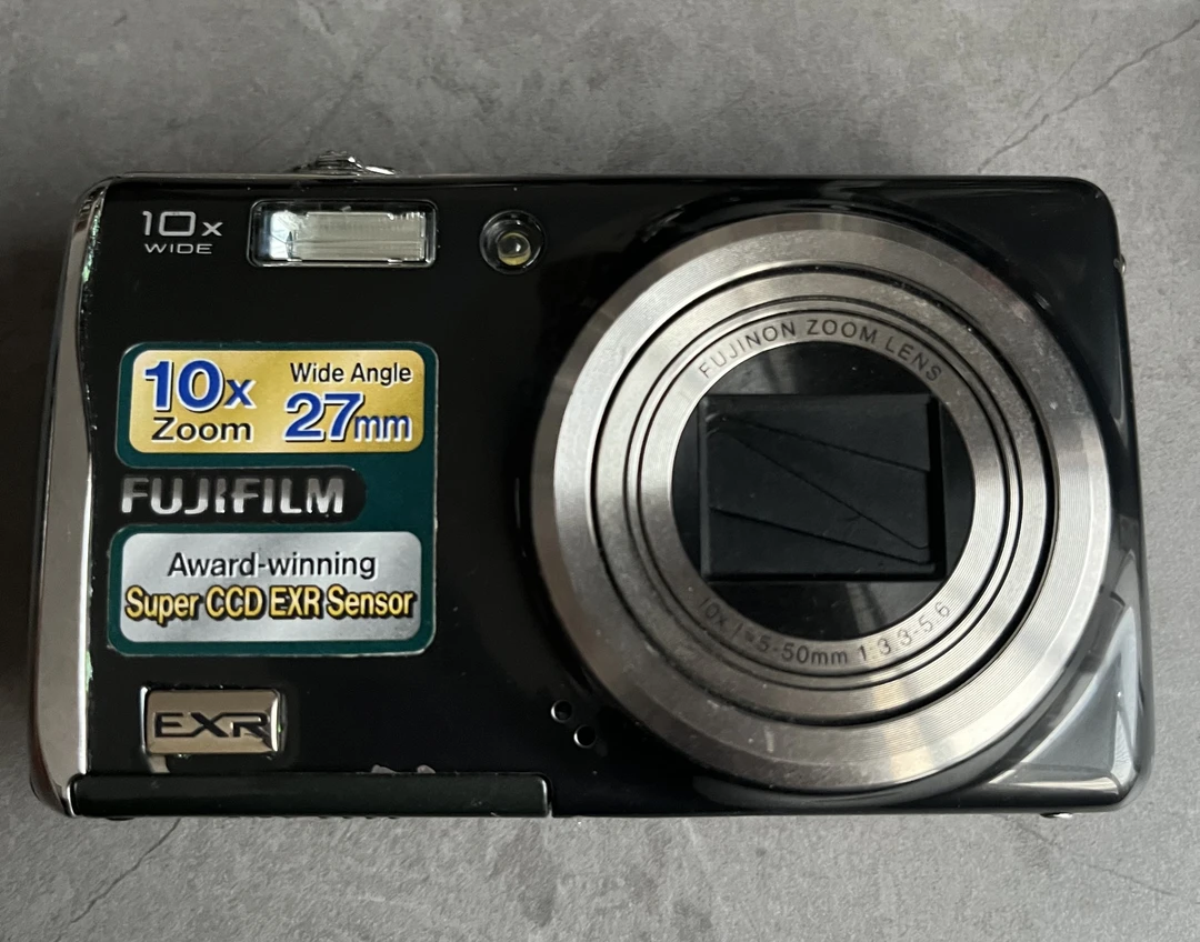 9新 Fujifilm/富士 F70EXR—长焦相机,色彩浓郁