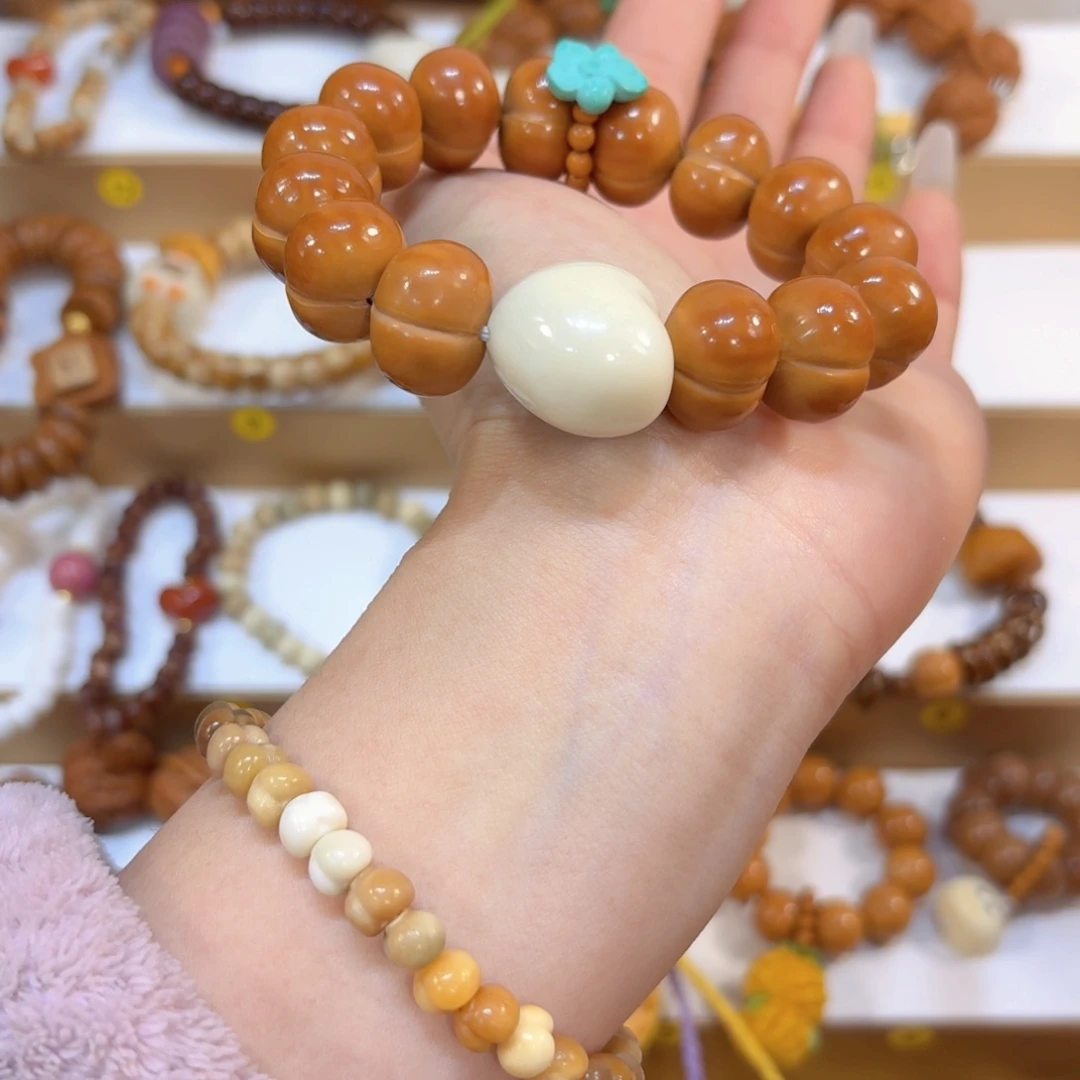 吊坠星月菩提全品柯基屁桃