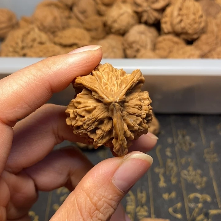 木***李文玩核桃吊坠文玩核桃异形单只