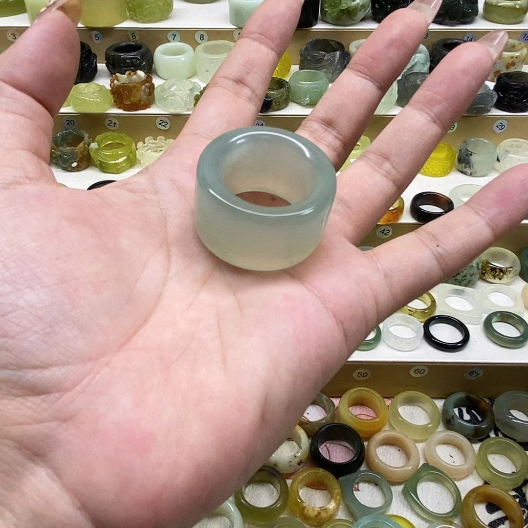 海***食岫玉未镶嵌天然玉石戒指