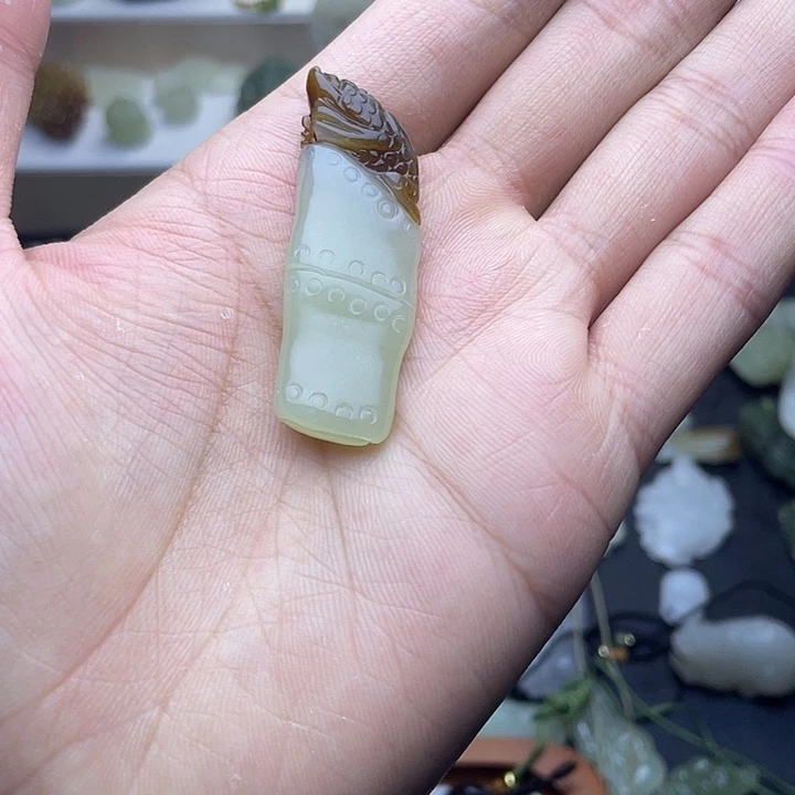 和田玉（碧玉）未镶嵌颈饰