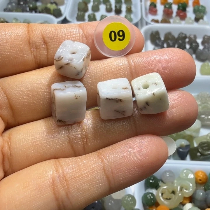 未镶嵌和田玉珠宝半成品