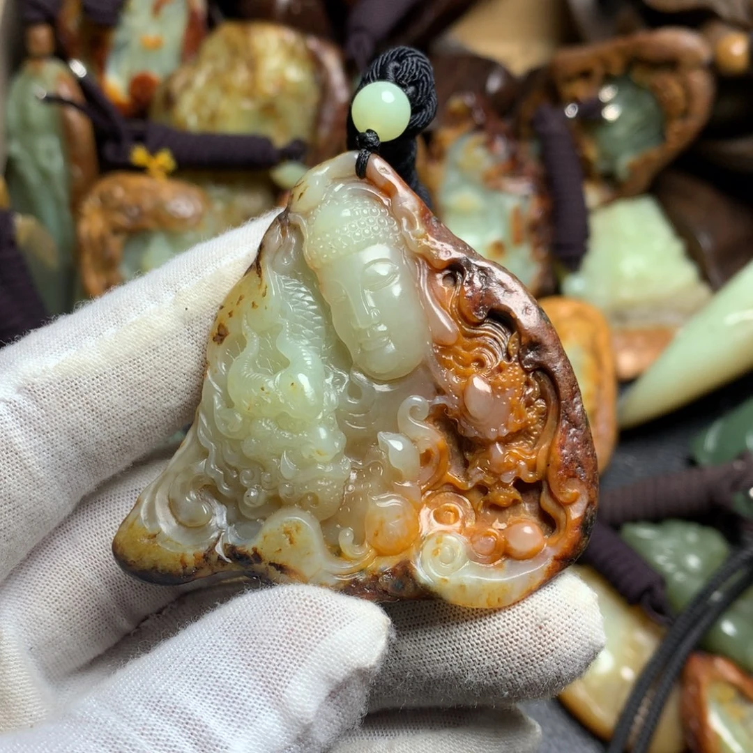 入***画岫岩河磨玉（透闪石质玉）未镶嵌挂件