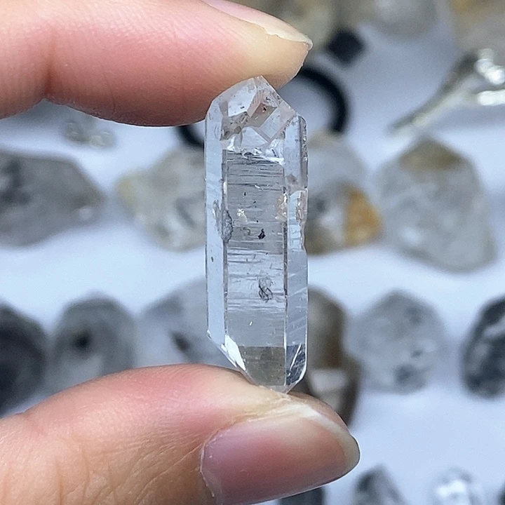 水晶颈饰未镶嵌指纹闪灵钻