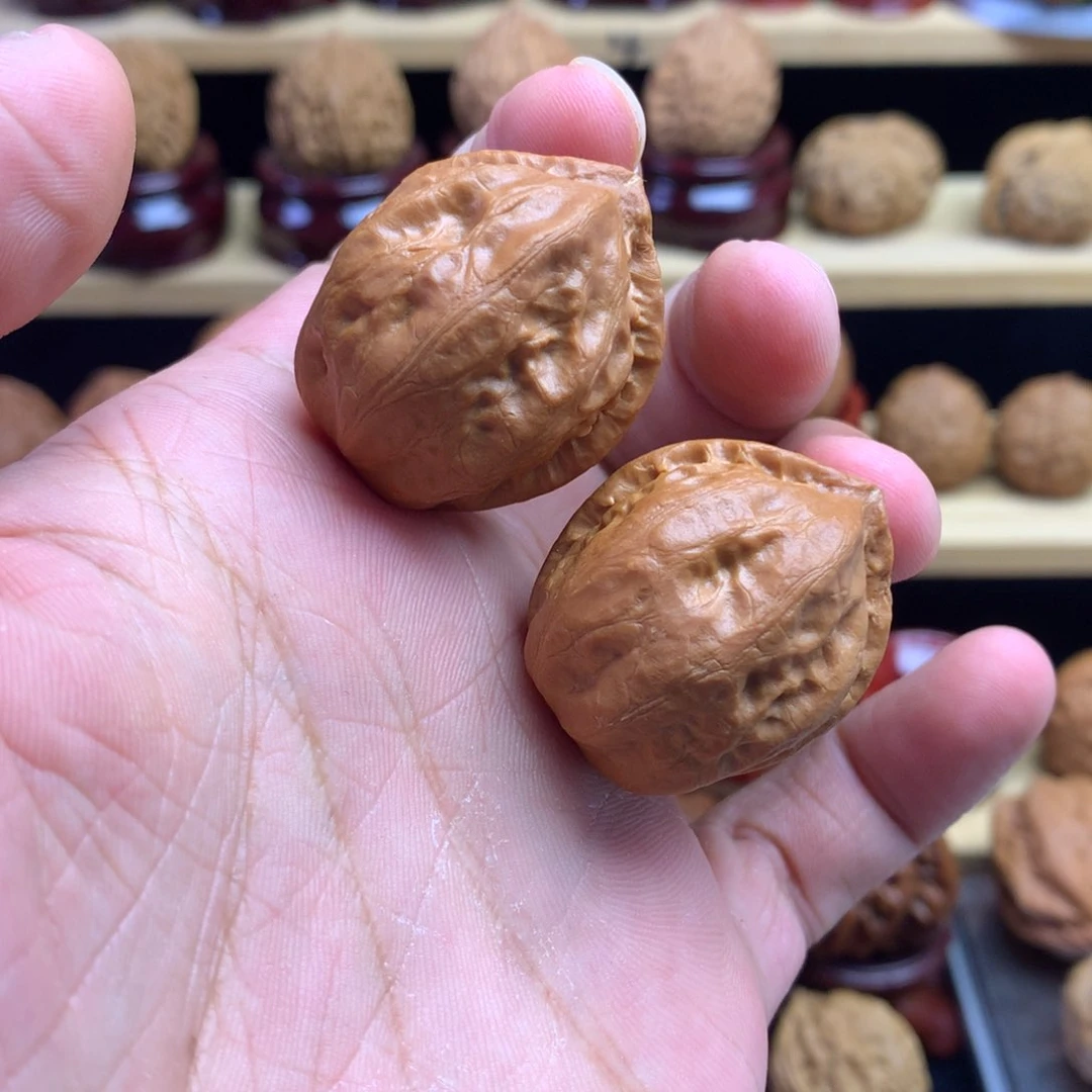 吊坠文玩核桃龙脊
