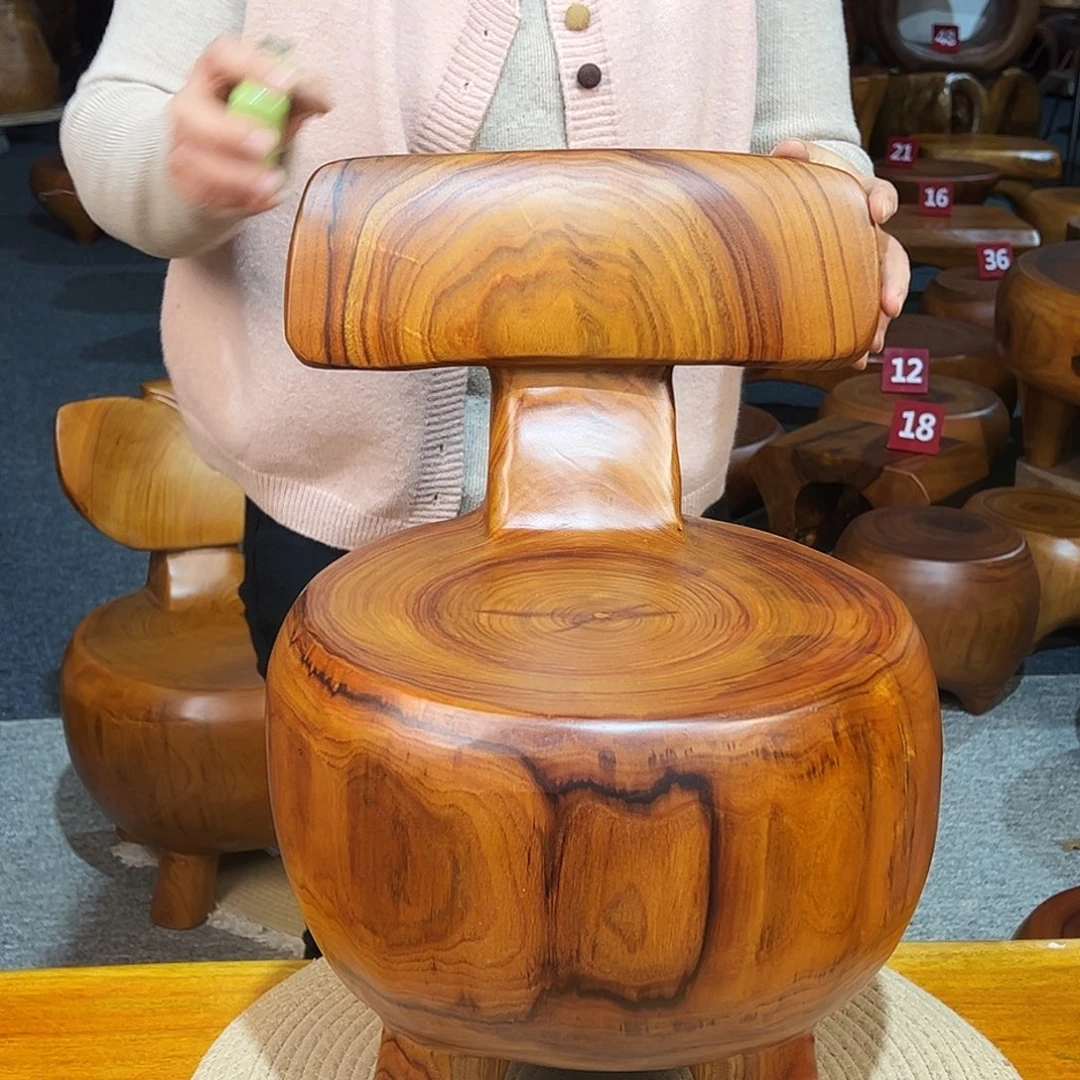 李***来号香樟樟木尺寸：33-33-27-46cm