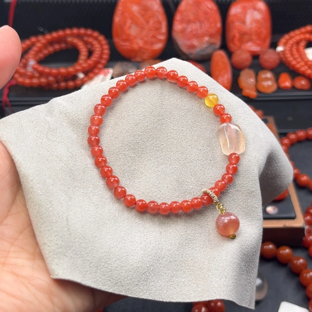 南红玛瑙未镶嵌颈饰