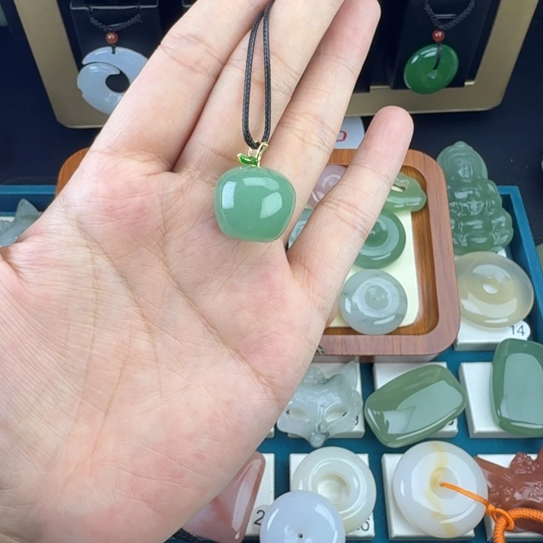 棒***海石英岩玉未镶嵌颈饰