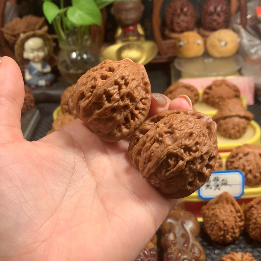 文玩核桃把件僧帽