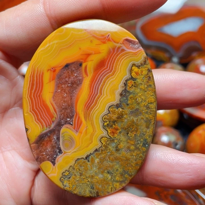 玛瑙/玉髓战国红玛瑙挂件未镶嵌维*