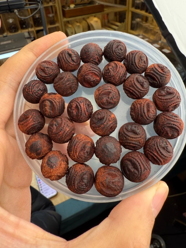 【雕刻】【新款】小叶蜜结三不佛圆珠雕刻1.5