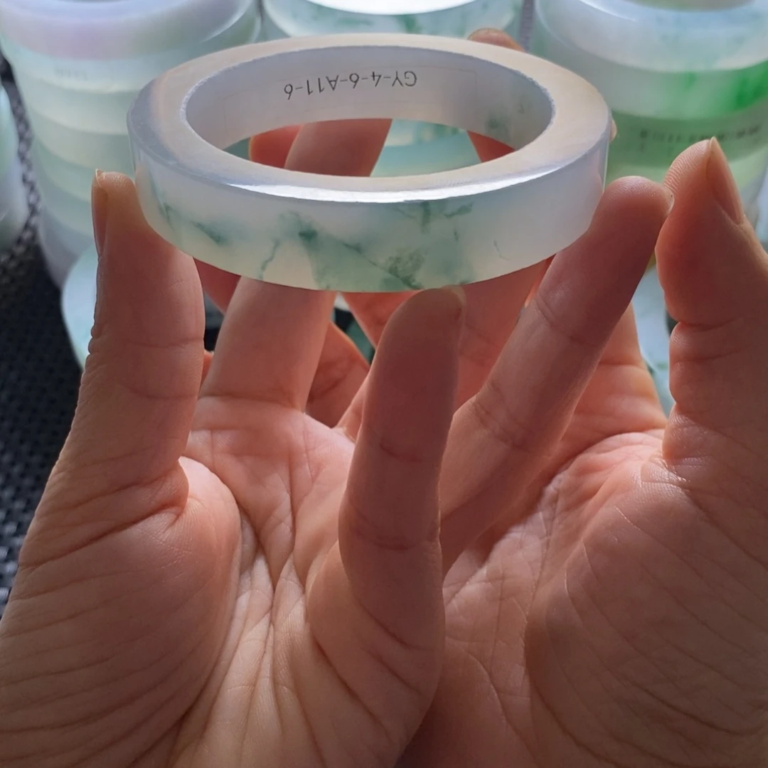 定制翡翠手镯未镶嵌金**泰