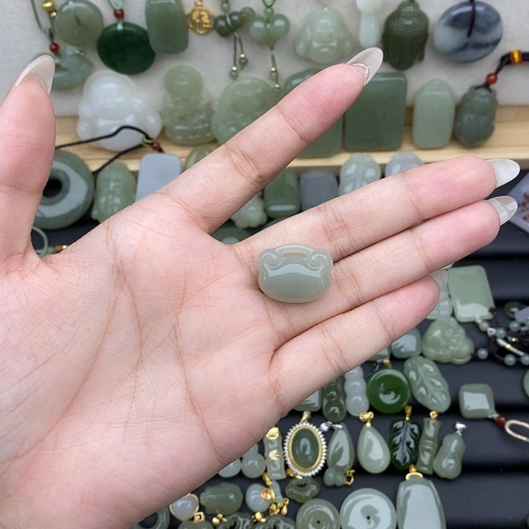 吊坠(不含链)未镶嵌和田玉