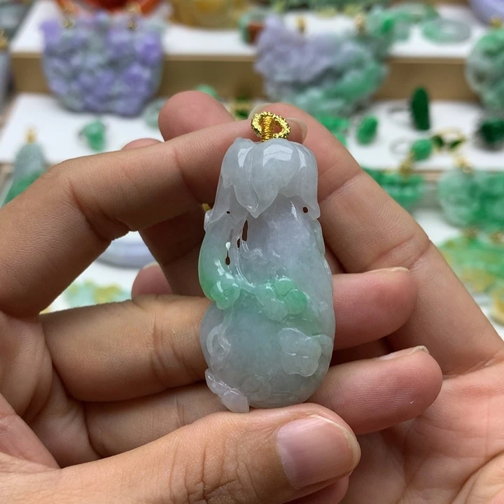 颈饰未镶嵌翡翠翡翠