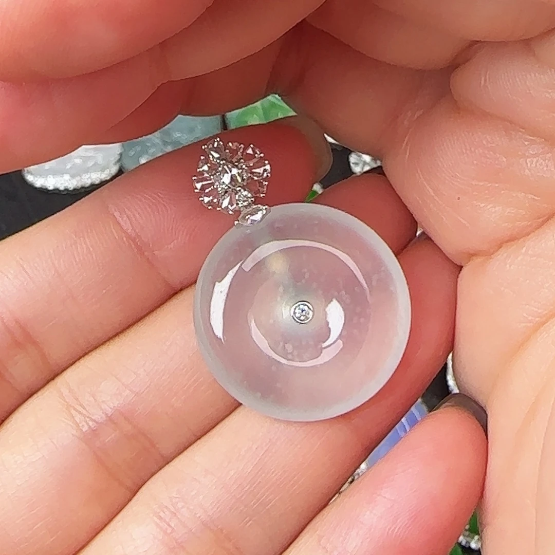 翡翠18K金镶嵌颈饰木那种雪花棉平安扣