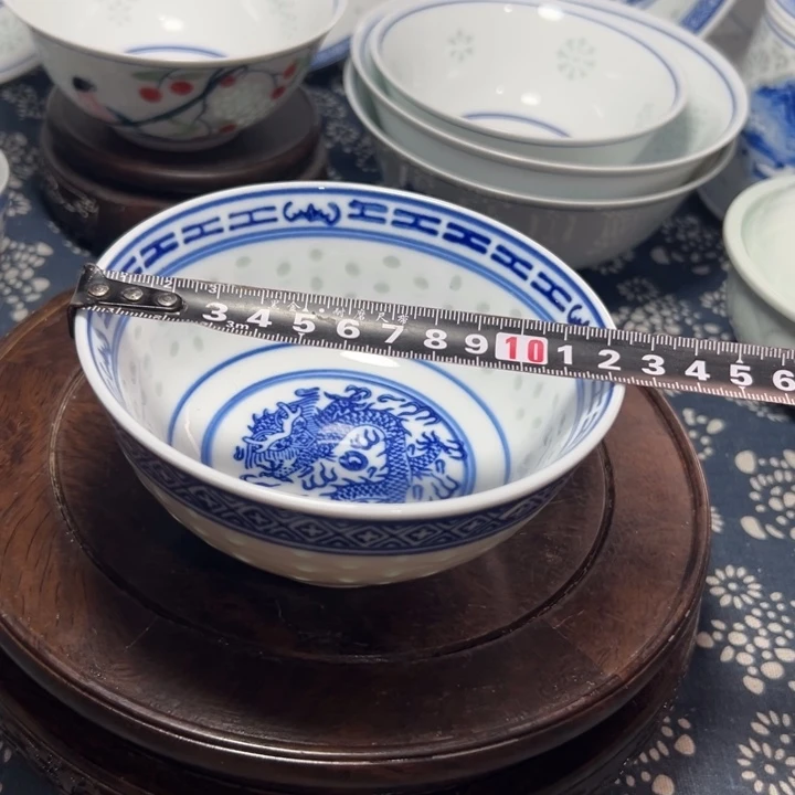 青花玲珑5寸的饭碗