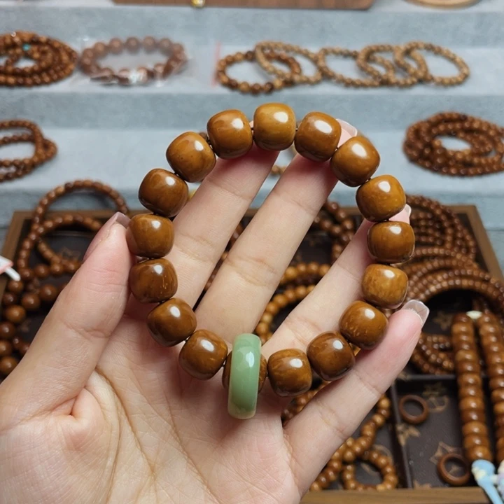 果皮天然库克精挑老型卡13+跑环单圈手串