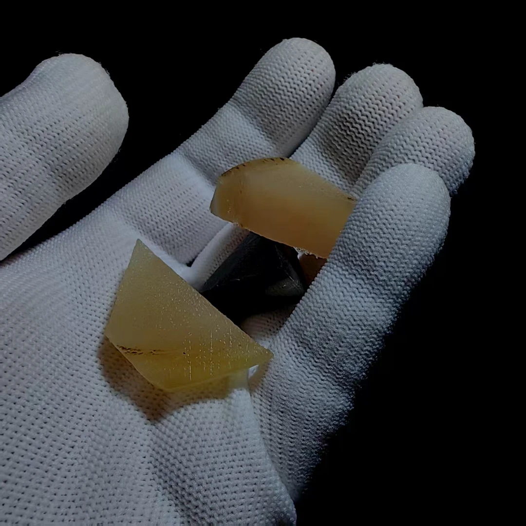 YL0146  非洲西西蜜金随行吊坠多样性发其一