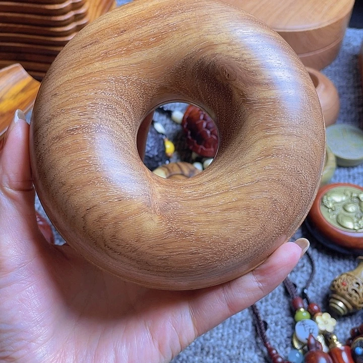 木缅甸花梨圆洞珠盒一个大