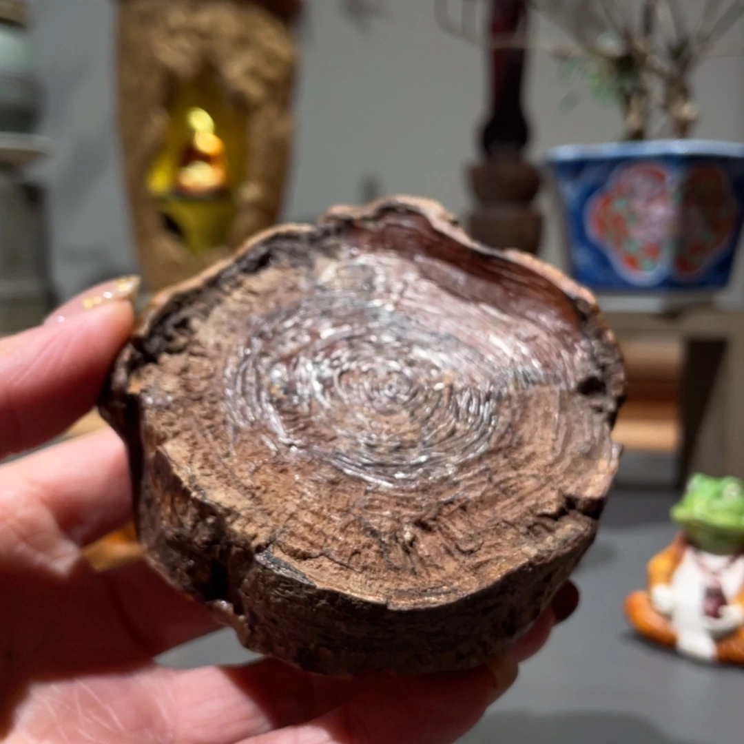 喔***K木质荔枝木工艺品摆件