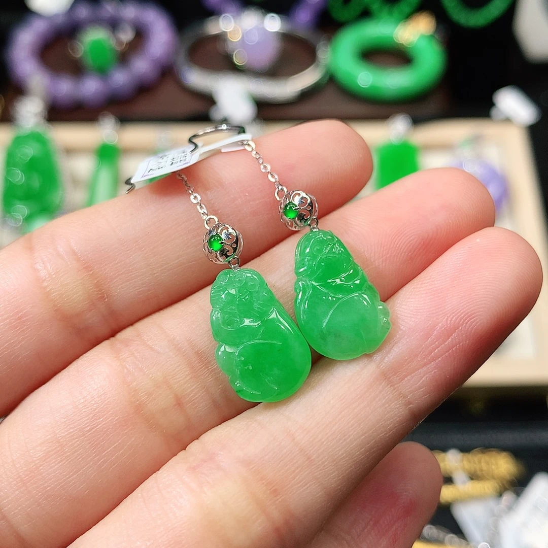 18K金镶嵌翡翠耳饰