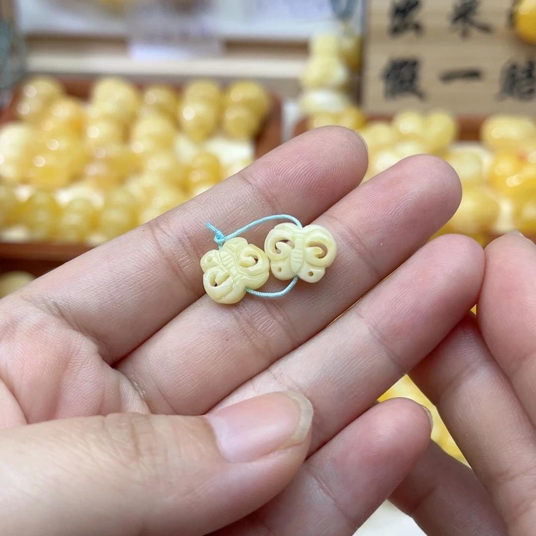 未镶嵌蜜蜡裸石天然